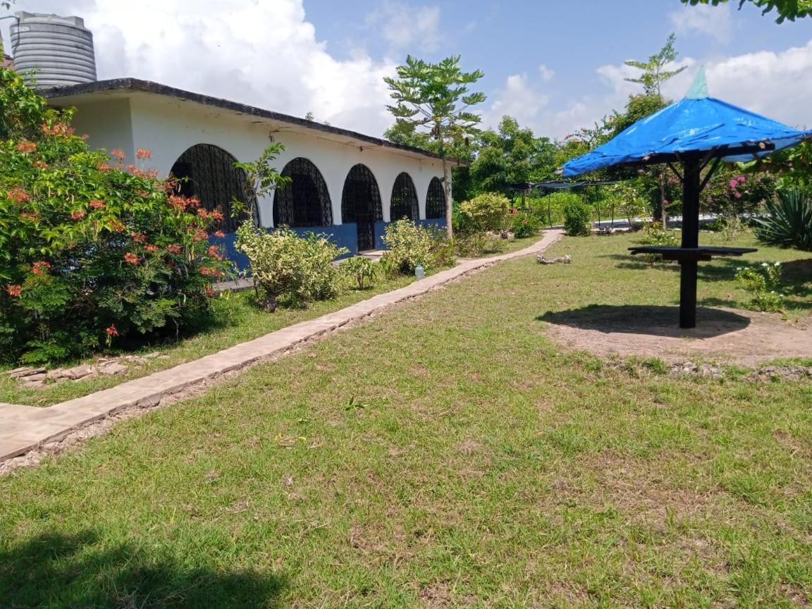 Fred Hunter Villa Tiwi Exterior photo