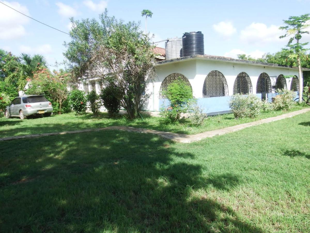 Fred Hunter Villa Tiwi Exterior photo