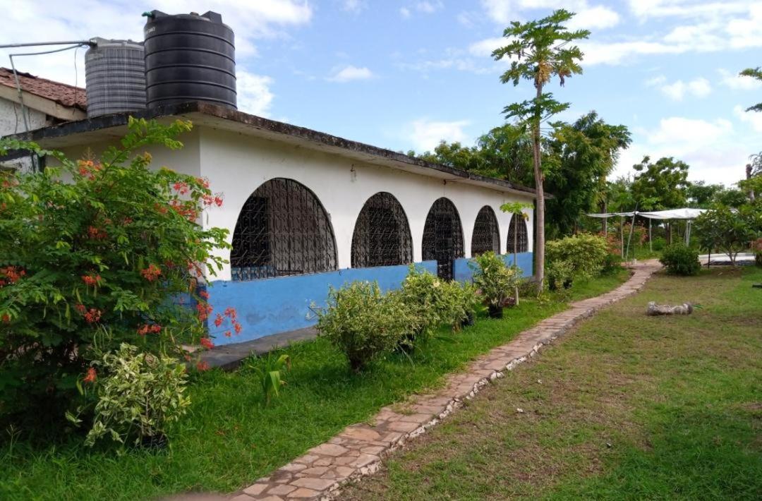 Fred Hunter Villa Tiwi Exterior photo